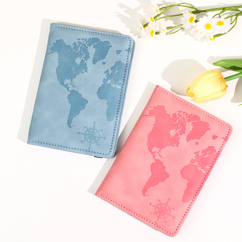 New Map Printed Passport Holde - Travel Accessories India 评论和价格